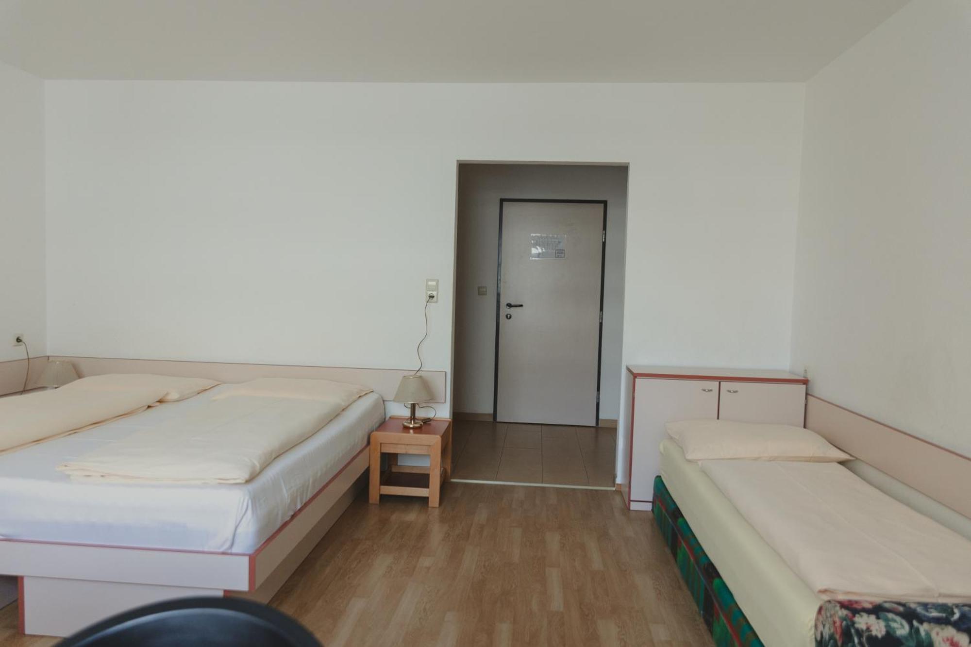 Sommerhotel Karwendel Инсбрук Экстерьер фото