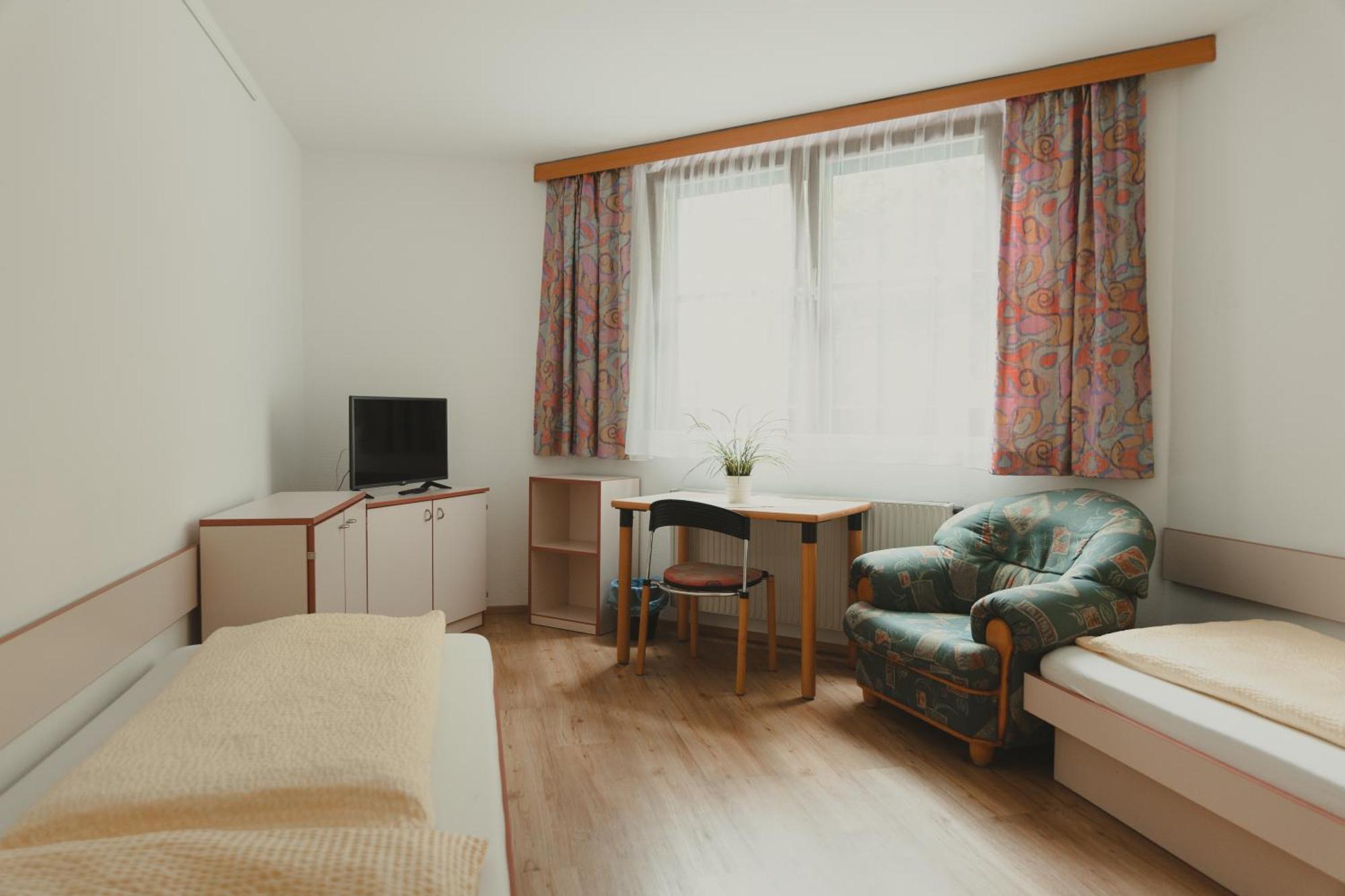 Sommerhotel Karwendel Инсбрук Экстерьер фото
