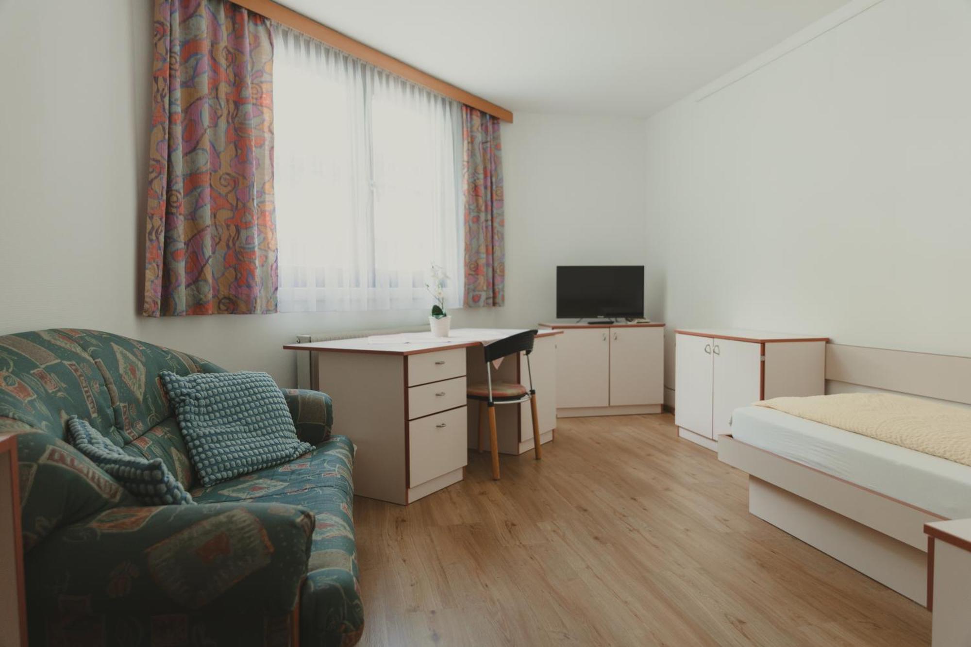 Sommerhotel Karwendel Инсбрук Экстерьер фото